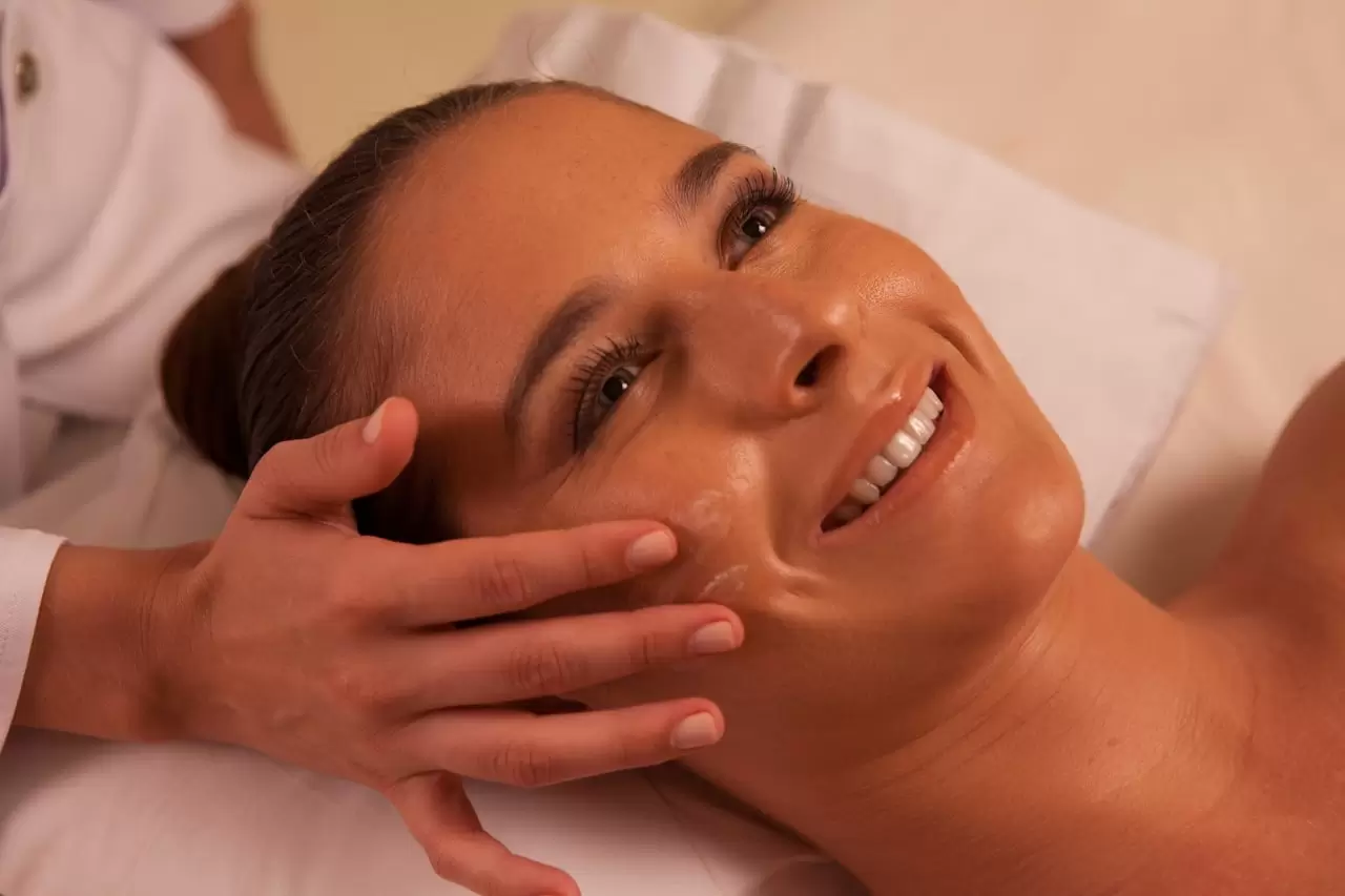 Facial W Premium