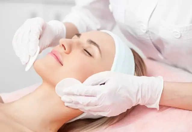 Limpeza de Pele com Peeling